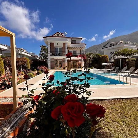 4 Bedroom Premium N Oludeniz Villa